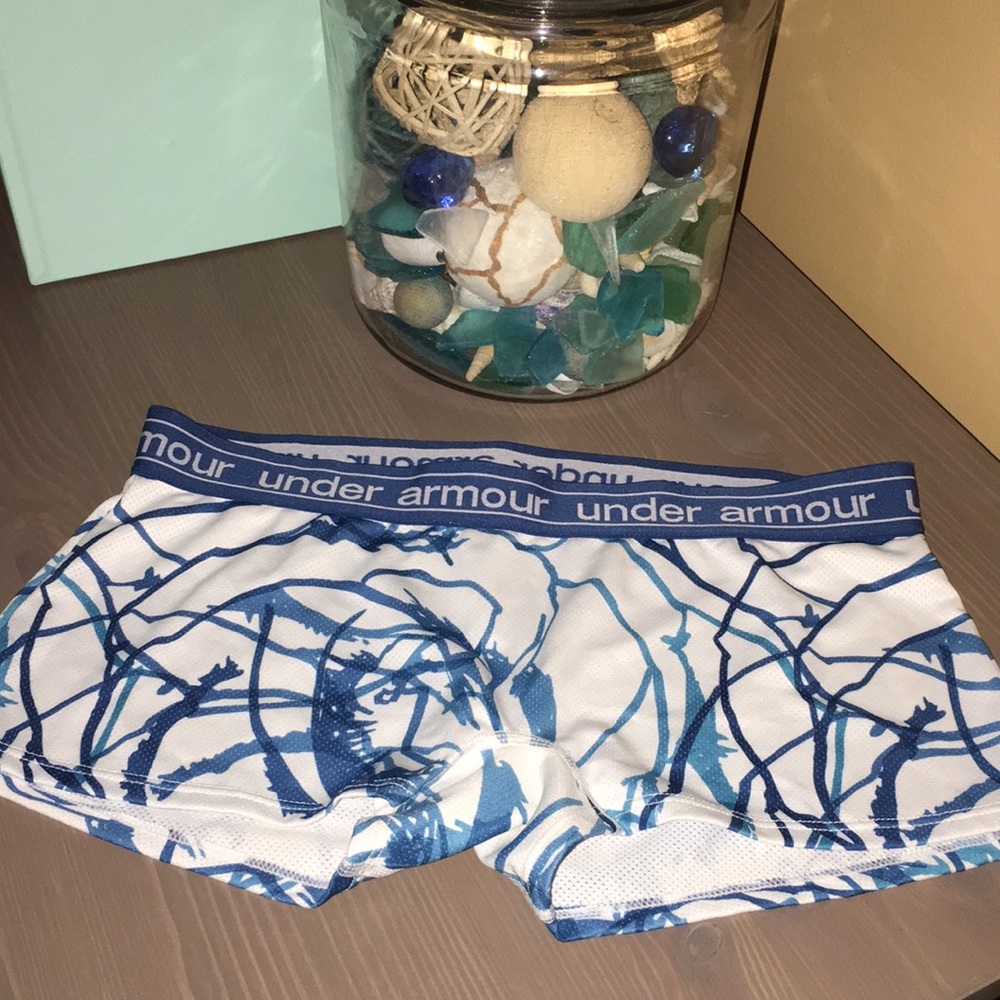 NWOT UA Boy Shorts